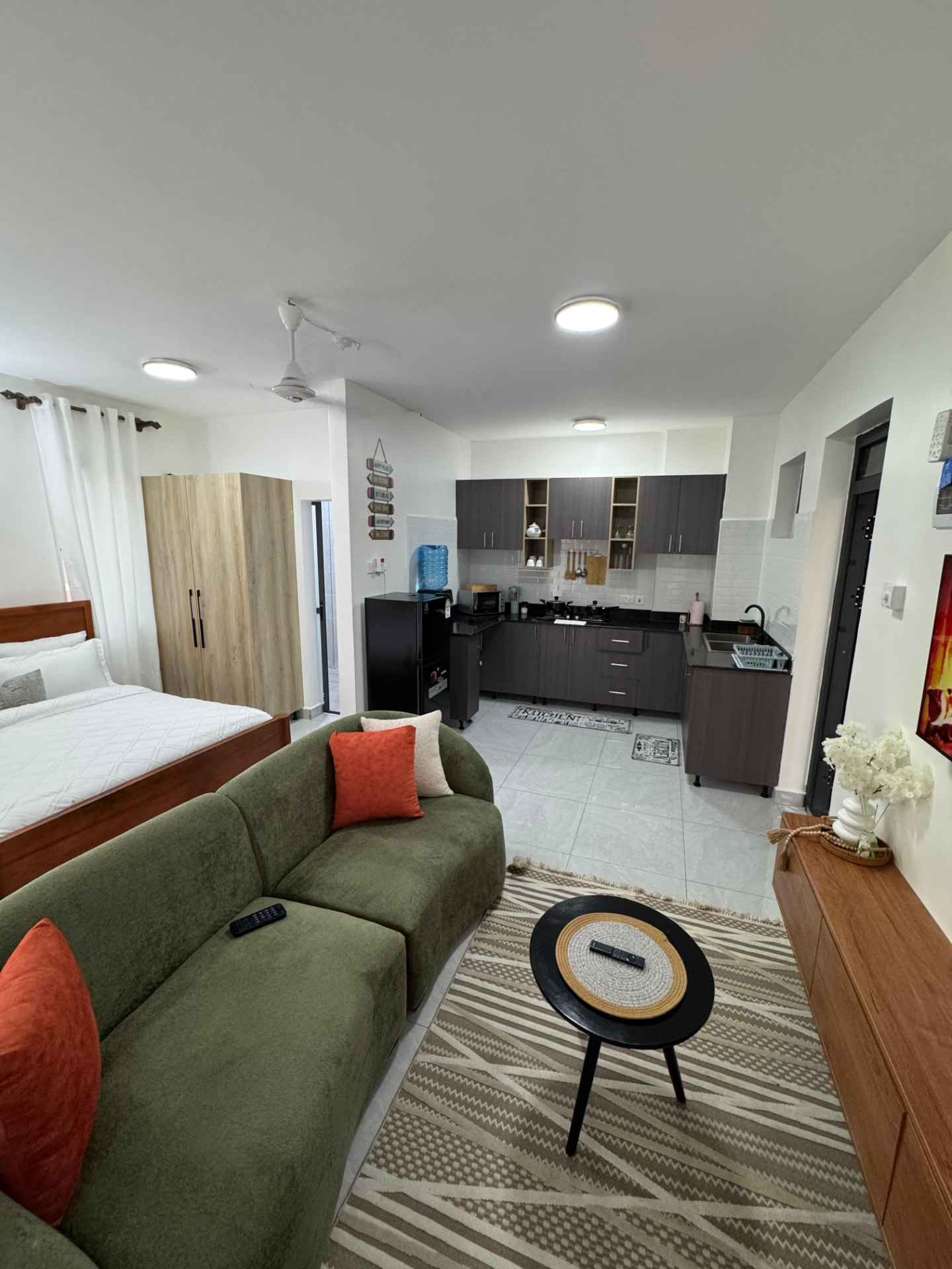SUN AND SEA STUDIO (WOODEY) in Bamburi, Mombasa — photo 1